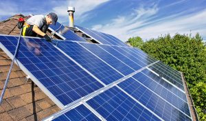 Service d'installation de photovoltaïque et tuiles photovoltaïques à Valmont